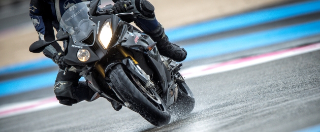 metzeler sportec m7RR
